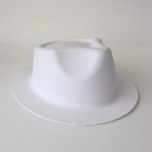 מגבעת מעיסת נייר